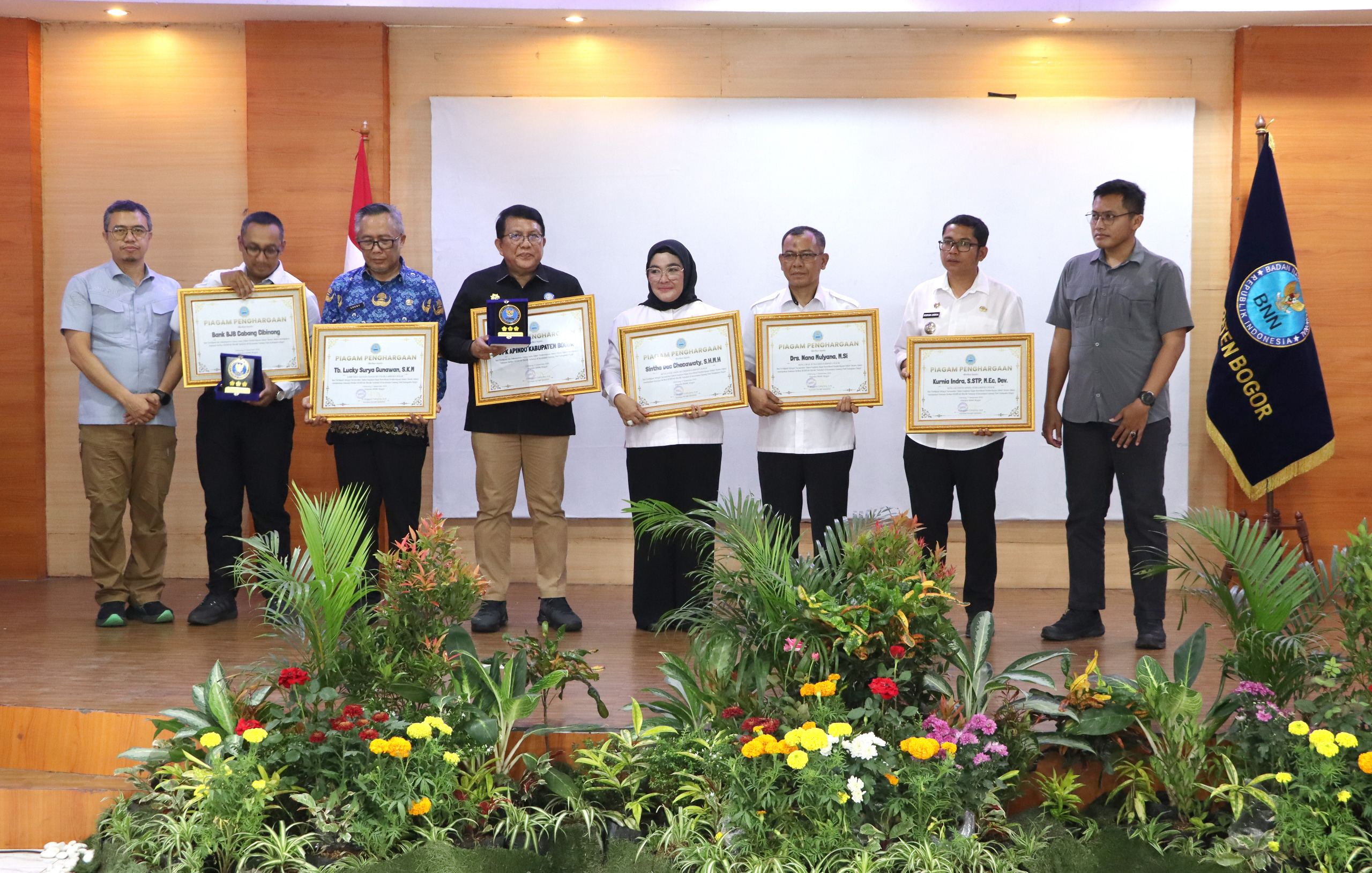 Pemberdayaan sektor swasta dalam rangka menciptakan Kawasan Berikat Bersinar (Perusahaan Bersih Narkoba).